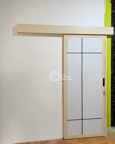 Pintu Sliding dan Sekat Ruangan — Renovasi di Boyolali · Solo Harmony Furniture Soloraya