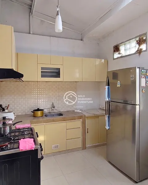 Renovasi Kitchenset — Kitchen Set di Sukoharjo , Solo baru · Solo Harmony Furniture Soloraya